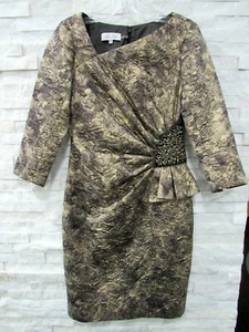 Vestido de cóctel Teri Jon dorado y negro cosido jacquard detalle estrás 2 - Imagen 1 de 7