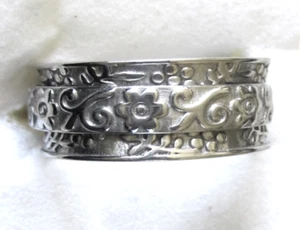 Sterling Silver Flower Spinner Ring /  size 11 / 925 Sterling Silver / 7.5 grams - Picture 1 of 5
