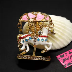 New Fashion White Enamel Carousel Water Drop Rhinestone Charm Women Brooch Pin - Picture 1 of 4