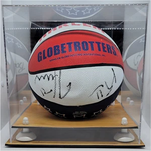 Baden Harlem Globetrotters Autogramm Basketball mit Etui - Bild 1 von 4