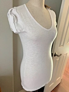NWT White V-Neck Rolled Short Sleeve T-Shirt Blouse Top 32" Chest JR M, Stretch - Picture 1 of 9