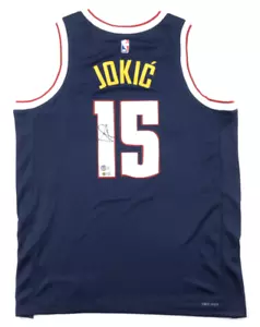 Nikola Jokic signiertes Nike Swingman Trikot - Beckett & Jokic authentifiziert - Bild 1 von 3