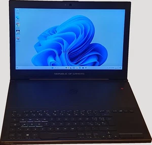 ASUS ROG GAMING GX501GI - EI005T GTX 1080 MAX-Q 8G VRAM 16G RAM SSD 1T NVME - Foto 1 di 11
