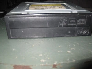 Toshiba DVD Writer Model TS-H653 SATA DVD Recordable/CD-RW Drive - Afbeelding 1 van 3