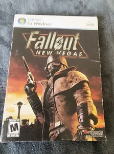 Fallout New Vegas (Windows PC DVD-ROM) Complete w/ Manual, Inserts, - Picture 1 of 7