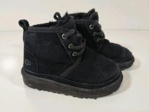UGG Neumel II Chukka Suede Boots Unisex Toddler Size 8 Black F27016F Lined - Picture 1 of 10