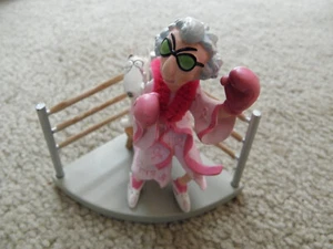 Maxine's Flat Out For A Cure Hamilton Kollektion "GIRLS JUST WANNA KICK BUTT" - Bild 1 von 6