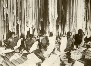 Singapore Leather Manufacture Workers Old Amateur Photo 1930 - Picture 1 of 3