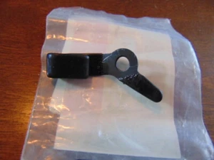 Honda CBR929 ALTERNATOR COVER CABLE CLAMP OEM 18950-MCJ-000 - Picture 1 of 3