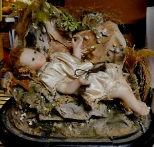 ANTIQUE WAX CHRIST CHILD DIORAMA - Picture 1 of 5