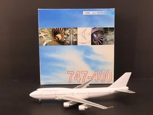 1:400 Scale Dragon Wings 57003 Diecast All White Series Boeing 747-400 Airliner - Picture 1 of 17