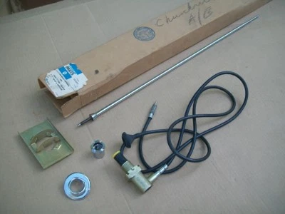 1969 Chrysler Newport 300 New Yorker NOS MoPar pacote de antena - Imagem 1 de 2