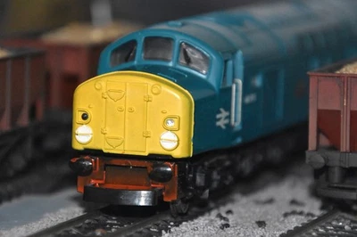 Jouef Class 40 40015 Aquitania British Rail Blue vgc OO Gauge Runs Well + Lights - Image 1 of 4