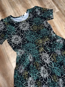 LuLaRoe Amelia Black Green Sunflower Daisy Pockets Zipper 2XL 22/24 20 2X ❤️ New - Picture 1 of 19