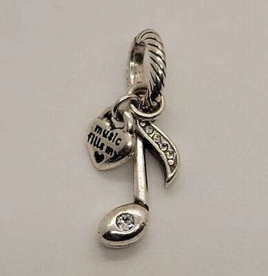 Dije de notas musicales tono plata Brighton Foto 1 de 2