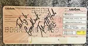 Tarjeta de embarque aérea firmada por Kevin McHale de Estados Unidos JSA 28 DE AGOSTO BOSTON CELTICS LOGAN HOF - Imagen 1 de 4