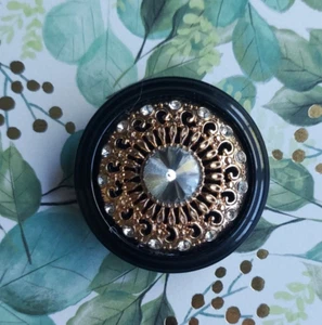 Layered black and gold MAGNETIC brooch, magnetic scarf clothing poncho pin free - Picture 1 of 4