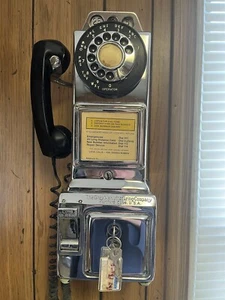 Gray Manufacturing Company 3 Coin Slot Operated Chrome Rotary Wall Pay Phone - Zdjęcie 1 z 14