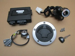 Kawasaki Versys KLE 650 FLF 2021 1,858 miles lock set (5871) - Picture 1 of 12