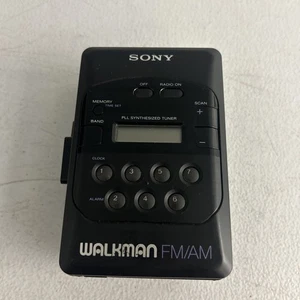 Reproductor de casete Sony Walkman FM/AM WM-F2031 de colección se enciende - Imagen 1 de 7