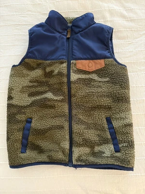 Little Boys Size 6 CARTER'S KIDS Blue & Green Camouflage Sherpa Fleece Vest - Image 1 of 4