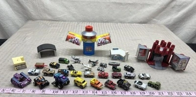 ENORME Lote Micro Máquinas DE Colección ~30+ Coches/Militares/Camiones y 4 CONJUNTOS DE JUEGO Foto 1 de 4