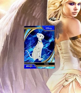 PERDITA 101 DALMATINER 2025 KAKAWOW KOSMOS DISNEY BLUE HOLOFOIL PARALLEL SSP 2/5 - Bild 1 von 3