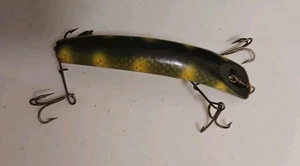 Vintage Helin 6 1/2" U20 flacher Fischköder aus Holz - grün und grün  - Bild 1 von 7