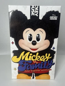 Auténtico POPMART Mickey Family Lindo Juntos Caja Ciega NUEVO Sellado ENVÍO RÁPIDO - Imagen 1 de 4
