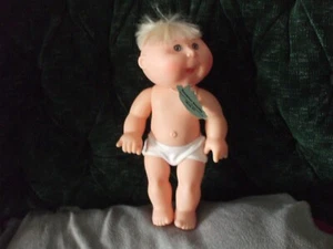 13" Cabbage Patch Kid cabello rubio claro marrón ojos dos dientes Herchel Stanley 2 de mayo - Imagen 1 de 4