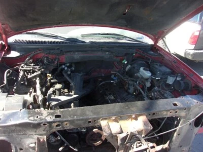 Conjunto de filtro de aire usado se adapta a: Ford Expedition 2002 5,4 grado A Foto 1 de 4