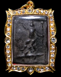 Phra Ruesi Dern Dong (ermitaño caminante) — LP B00n amuleto tailandés - Imagen 1 de 8