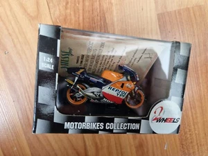 VITESSE 1/24 HONDA NSR500 REPSOL ALEX CRIVILLE #1 2000 MOTO GP MOTORCYCLE TWR055 - Picture 1 of 3