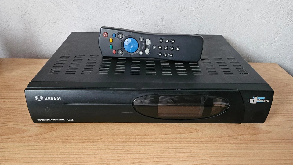 Sagem Dbox 2 DVB-C Kabel Receiver - Bild 1 von 4