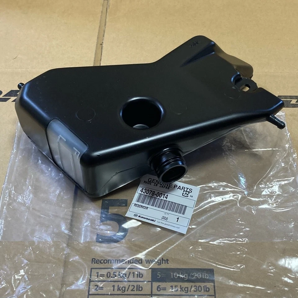 New OEM Kawasaki 43078-0014 Coolant Reservoir Tank Ninja ZX-9R 1998-2003 - Imagem 1 de 1