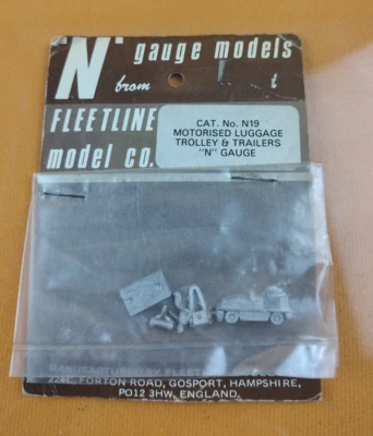 Fleetline Model Co No. N19 N Gauge Motorised Luggage Trolley & Trailers - Bagged - Image 1 of 4
