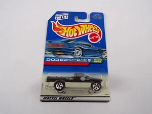 Van / Sports Car / Matchbox Dodge Ram 1500 #22415 #H20 - Picture 1 of 5