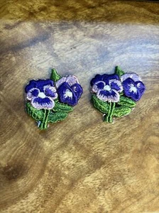 2 Purple Flower PATCH Iron On Vtg 80s Bag Hat Jacket Logo Appliqué 2” Pansy - Picture 1 of 3