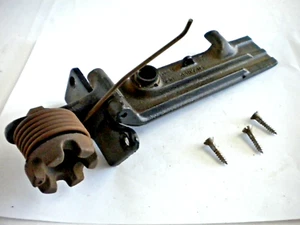 VTG Singer Treadle Sewing Machine Cabinet Lift Spring Hinge Assembly Part 124450 - Picture 1 of 2