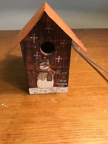 Crazy Mountain Wooden Bird House Snowman "Let it Snow" decorative 2001 Cover