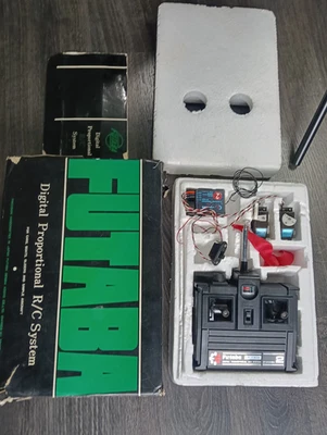 FUTABA RIPMAX FPT3GS Controller Transmitter RC RADIO SET Acoms Vintage 2CH 1/12 - Image 1 of 4