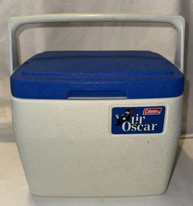 Coleman Lil Oscar Cooler 5272 Lunch Ice Box Blue White Cup Holder 1984 Handle - Bild 1 von 12