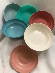 Vintage Tupperware Cereal Salad Bowls Lids Set Of 6 Colors - Picture 1 of 3