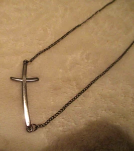 Sammlerstück ~ Kreuz in Halskette ~ 18,75" Länge - Bild 1 von 12