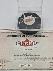 Joe Kocur signierter Detroit Red Wings Puck - Fleer - 2070184 - Bild 1 von 7