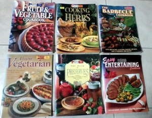 THE WOMEN'S WEEKLY VINTAGE COOKBOOK MAGAZINES 1980's / 90's EDITIONS - BULK LOT - Picture 1 of 14