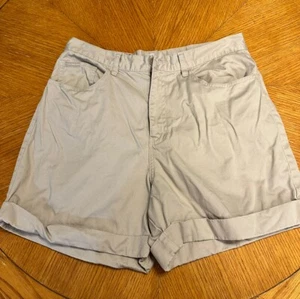 Calvin Klein Womens Khaki Chino Cuffed Shorts Size 14 High Rise 5” inseam - Picture 1 of 7
