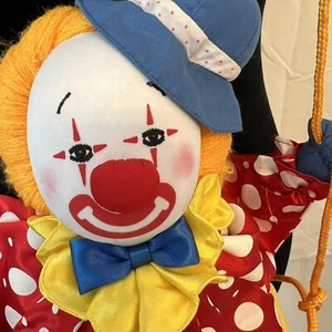 Vintage Creepy Circus Clown Doll On Trapese Swing Russ Berie Yarn Hair Puppet - Picture 1 of 9