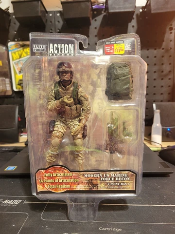 Elite Force 1:12 Scale Modern US Marine Force Recon Point Man Action Figure Cover