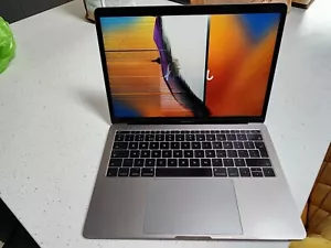 MacBook Pro (2017) - 13 Zoll - i5 2,3 GHz Intel 8GB - *defekt, BESCHREIBUNG LESEN* - Bild 1 von 11